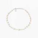 Pearl bracelet with extender chain